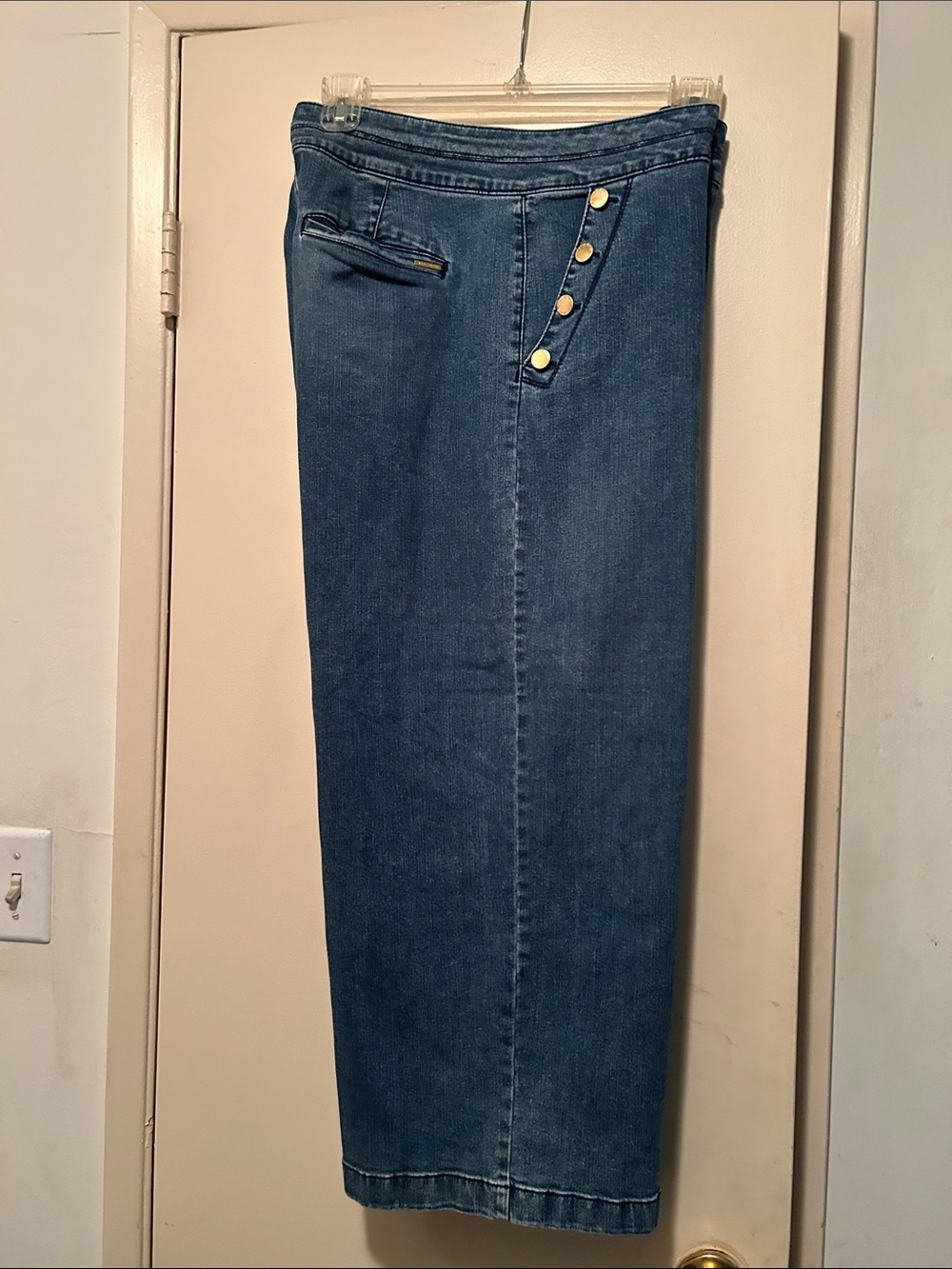 Anne Klein Dark Blue Cropped Straight-Leg Jeans with Gold Buttons